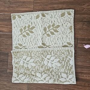 Rug reversible